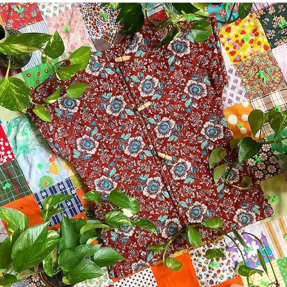 Vintage floral quilted top 🌺 - Picture 1 of 3